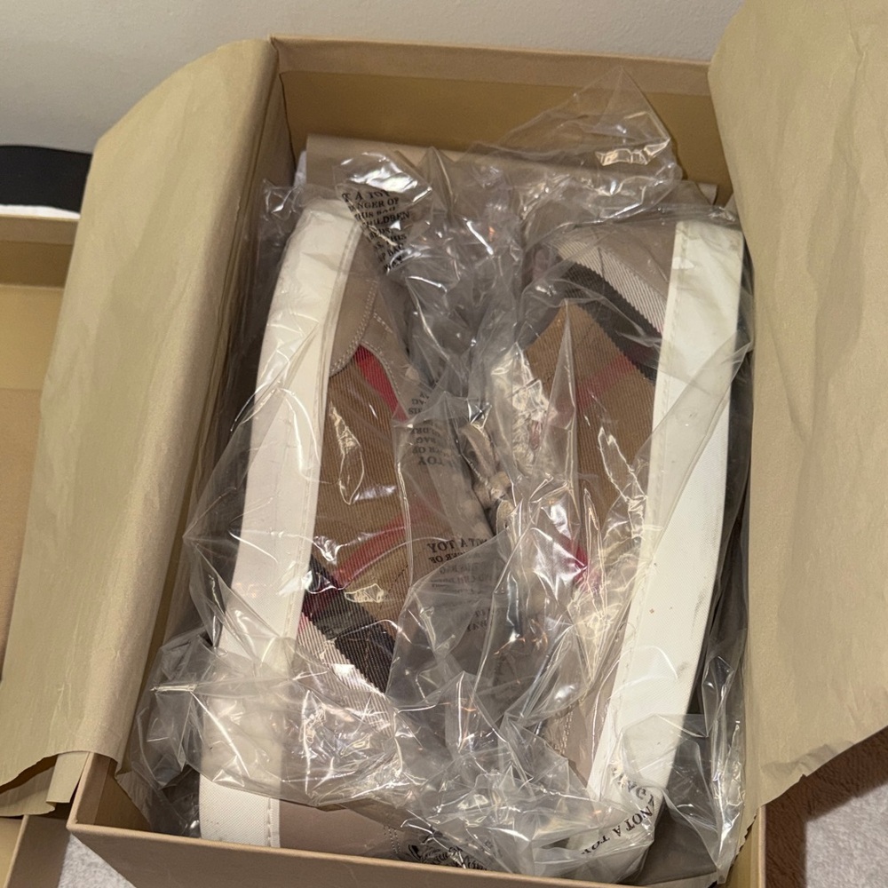 Burberry Beige and White Sneakers - Picture 12 of 12